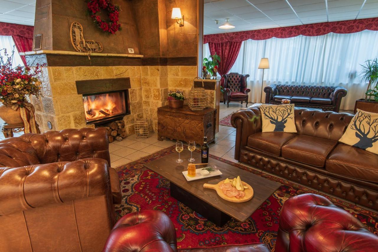 Hotel Iris Pescasseroli Luaran gambar