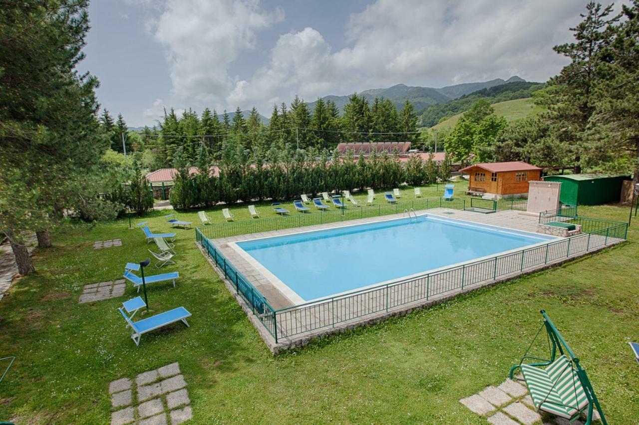 Hotel Iris Pescasseroli Luaran gambar