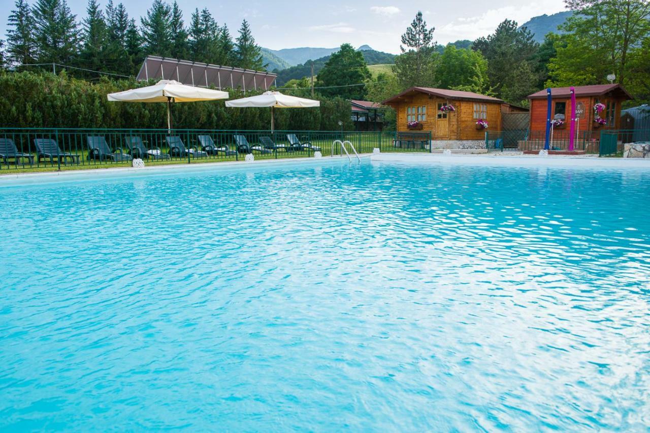 Hotel Iris Pescasseroli Luaran gambar